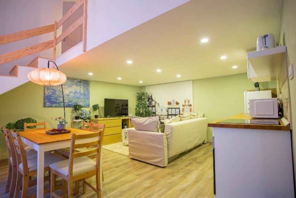 Cosy 2 Bedroom Flat In Akacfa St., Sol Budapeşte Dış mekan fotoğraf