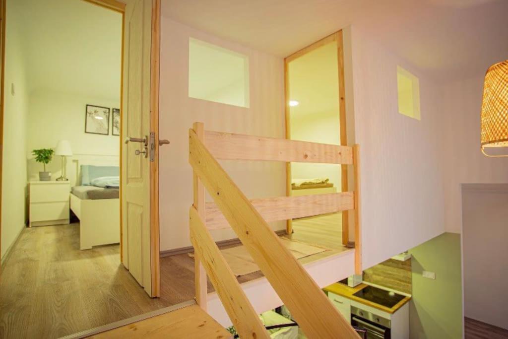 Cosy 2 Bedroom Flat In Akacfa St., Sol Budapeşte Dış mekan fotoğraf
